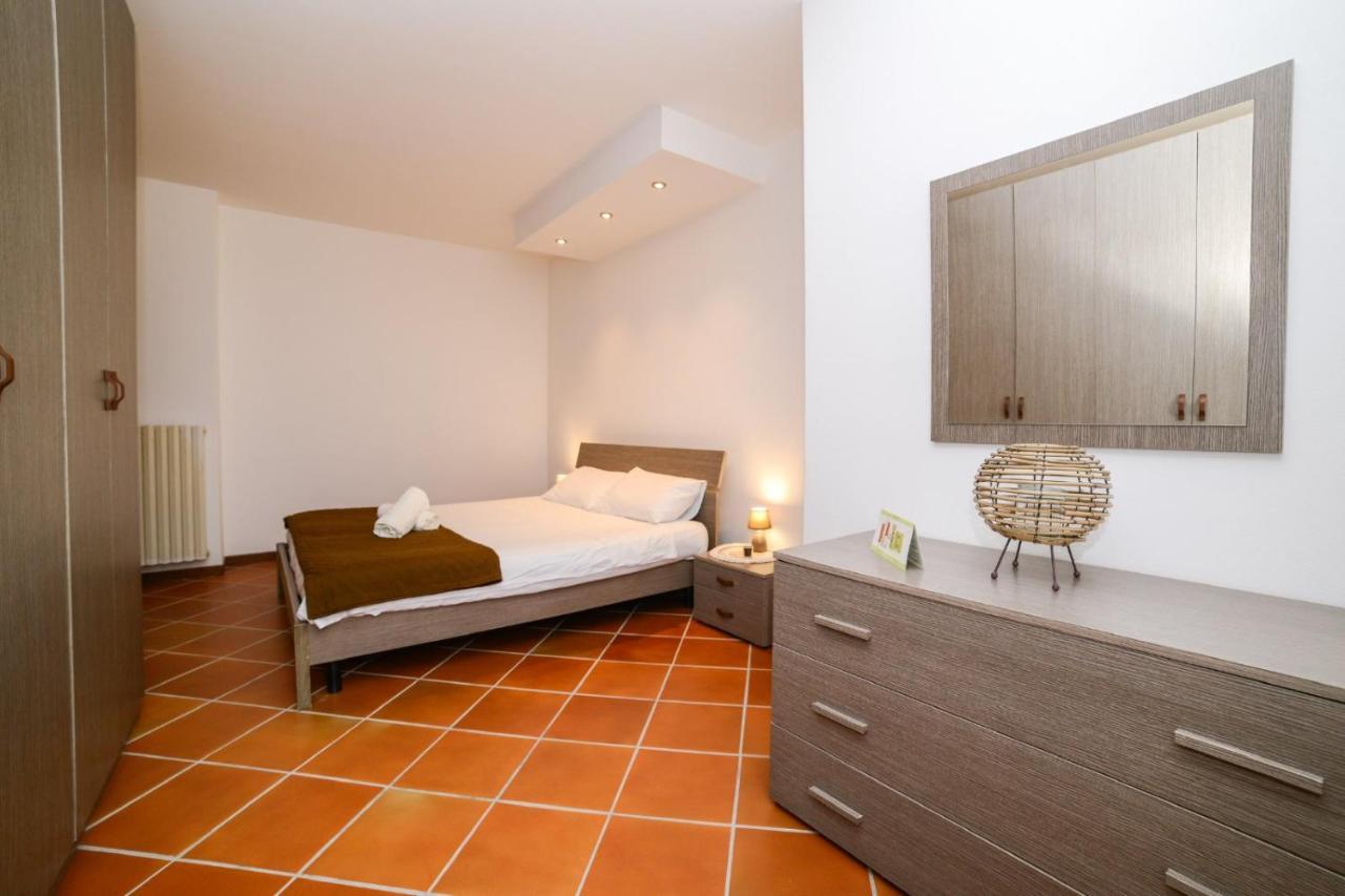 Loft Free Parking Agli Ulivi Moderno E Spazioso Peschiera del Garda Exterior foto